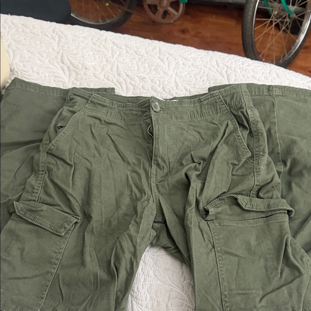 YMI High-Rise Green Cargo Pants